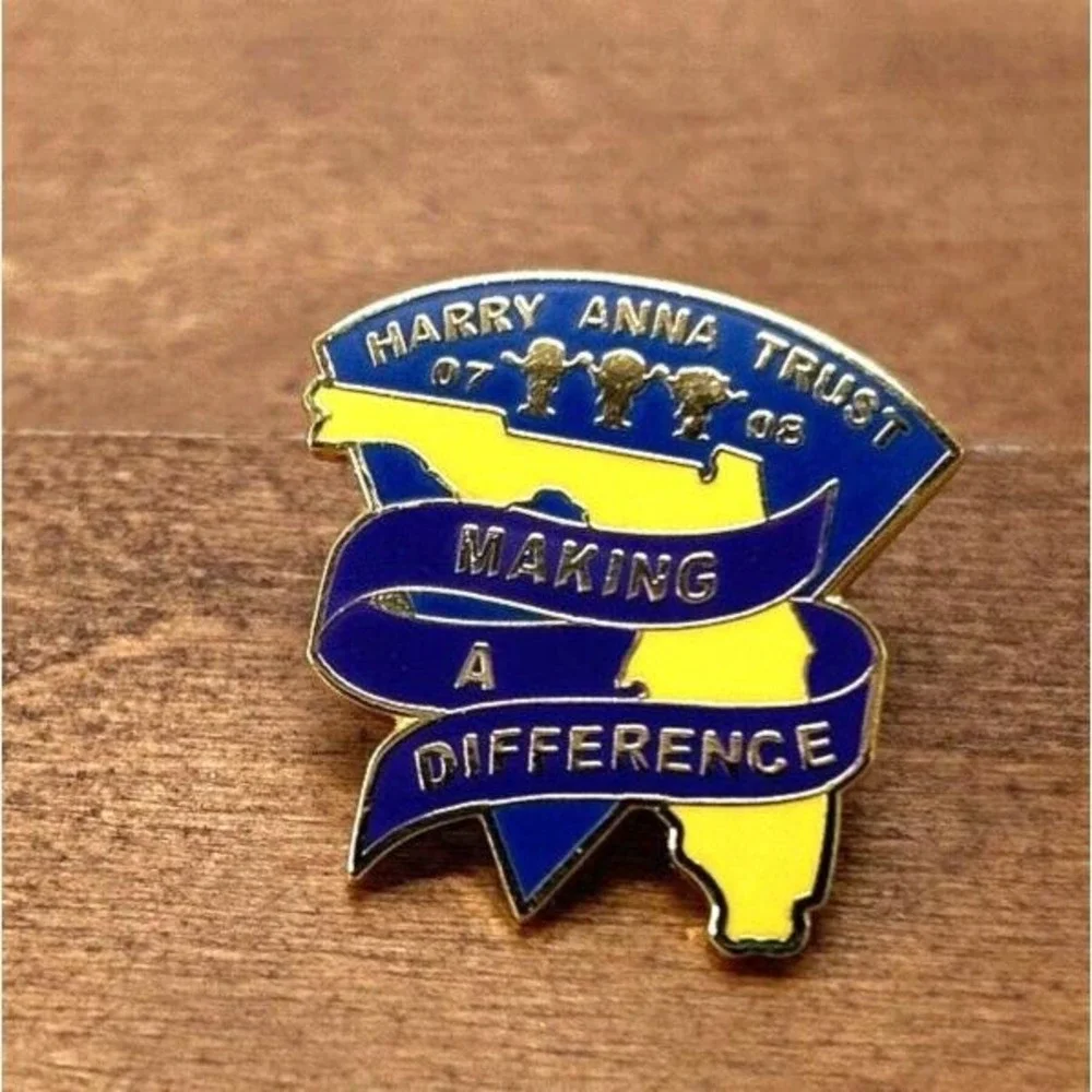 2007-2008 Harry Anna Trust Making A Difference‎ Florida Metal Lapel Hat Pin